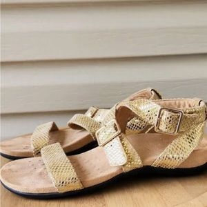 Vionic Elnora Gold Strappy Sandals Size 7
